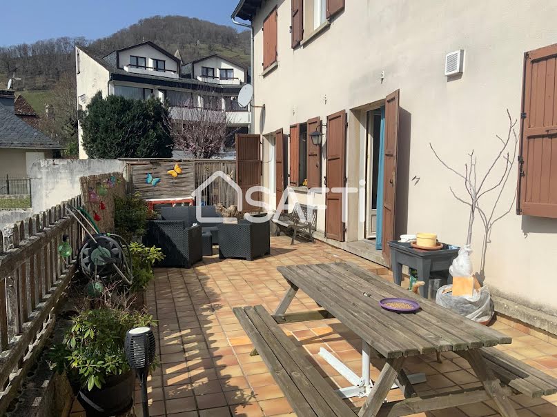 Vente maison  400 m² à Thiézac (15800), 121 000 €