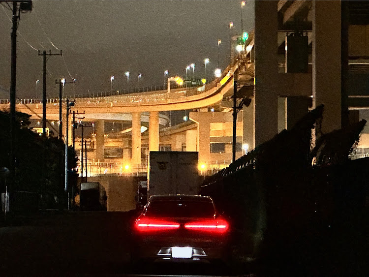 クラウンセダンの35クラウン👑・ストレスフリー生活😁・横浜⚓️大黒・鶴見つばさ橋🌉に関するカスタム事例の投稿画像2枚目