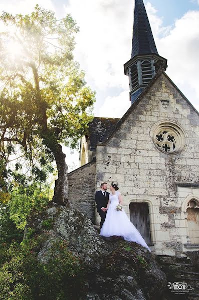 Fotografo di matrimoni Anaïs Rulleau (lourulleau). Foto del 13 aprile 2019