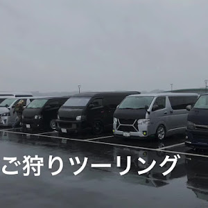 ハイエースバン TRH200V