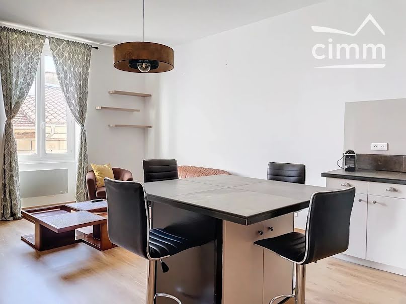 Location  appartement 3 pièces 75.93 m² à Aubignan (84810), 786 €