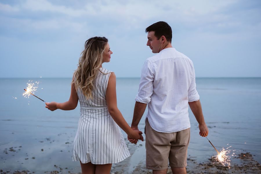 Fotógrafo de casamento Anton Bakaryuk (bakaruk). Foto de 29 de agosto 2019