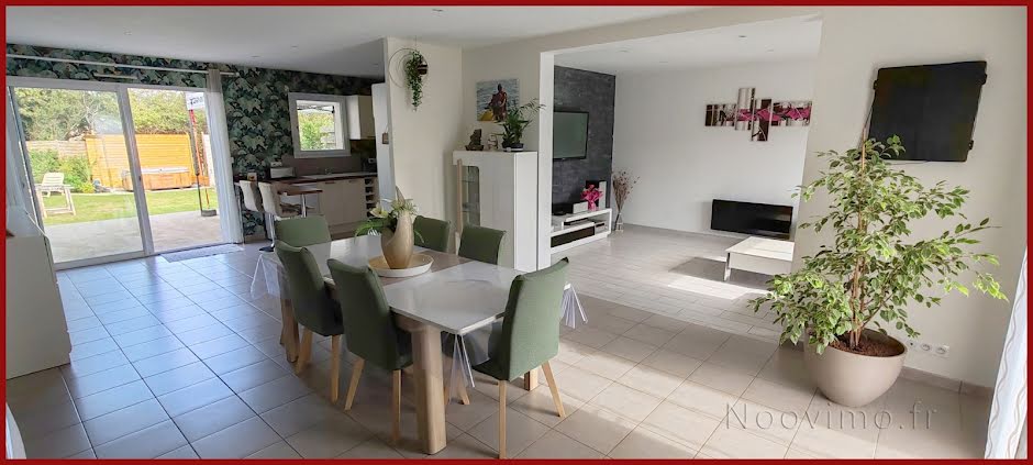 Vente maison 7 pièces 141 m² à Sainte-Pazanne (44680), 348 900 €