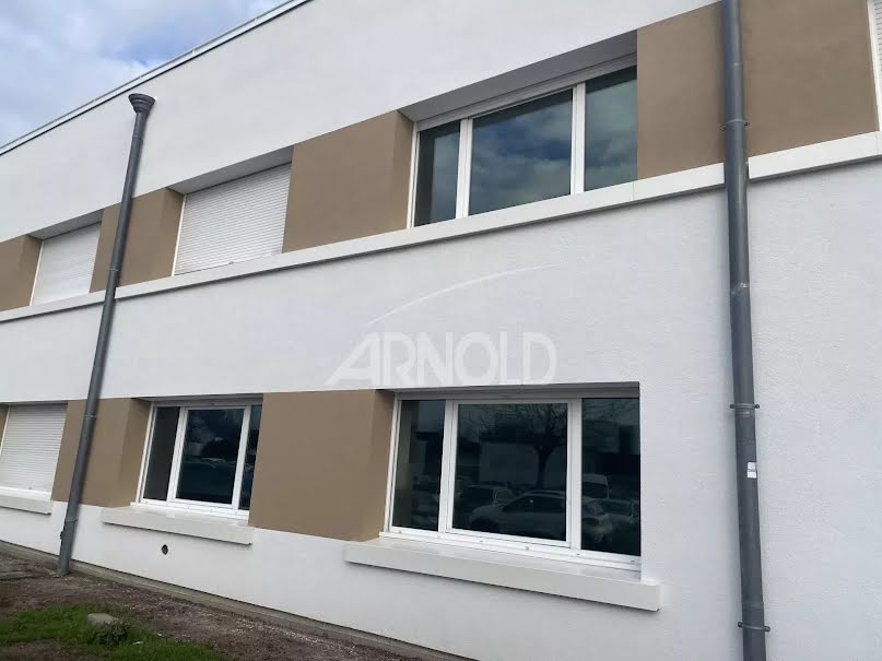 Vente locaux professionnels 4 pièces 240 m² à Vannes (56000), 402 800 €