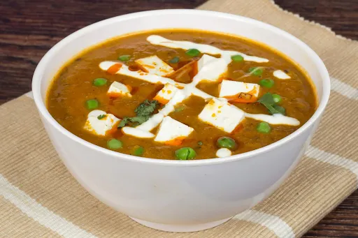 Matar Paneer