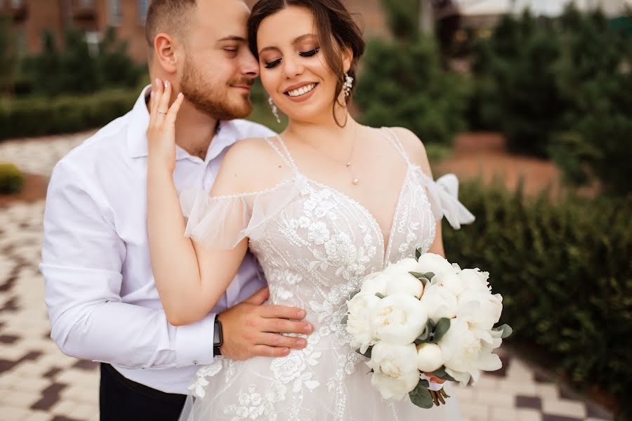 Fotógrafo de casamento Kristina Kotlyarova (kotlyarova). Foto de 8 de agosto 2019