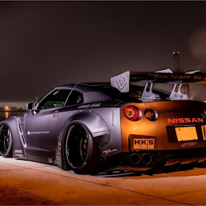 NISSAN GT-R R35