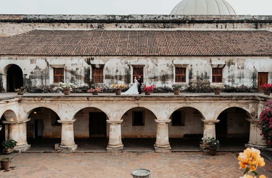 Jurufoto perkahwinan Kevin Lemus (norkevin). Foto pada 17 Ogos 2023