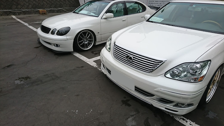 LSのLS430・DIY・グリル塗装・変な改造に関するカスタム事例の投稿画像4枚目