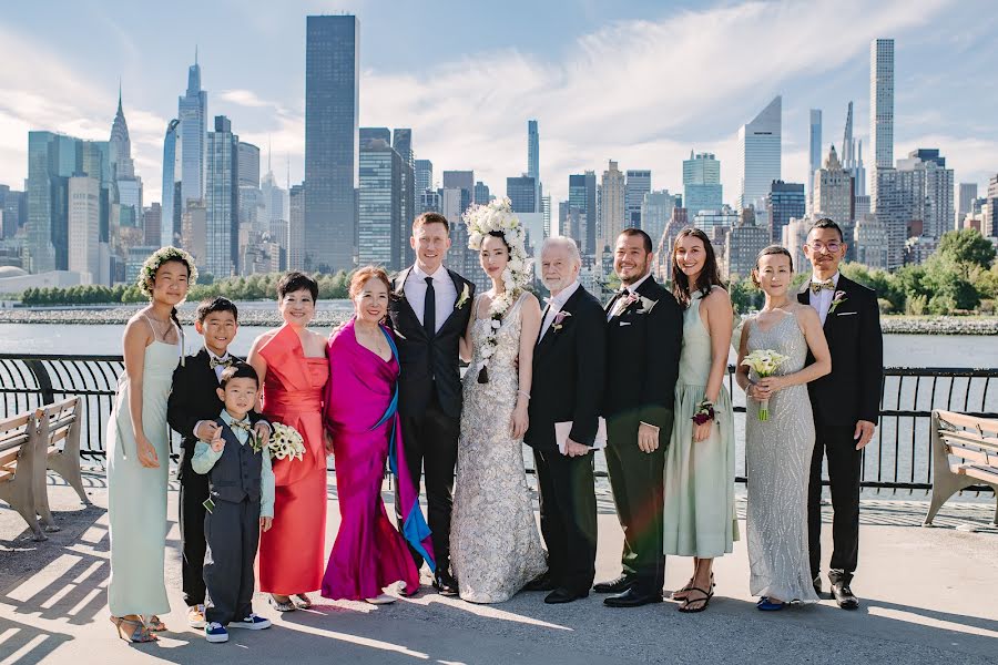 Fotógrafo de casamento Aya Sato (satoaya). Foto de 16 de março 2023