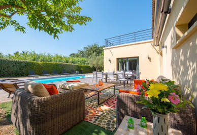 Villa with pool and terrace 9