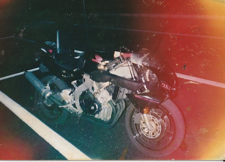 Cクラス セダンの70スープラ・CBR250RR・メルセデス・ベンツ・Cクラスに関するカスタム事例の投稿画像4枚目