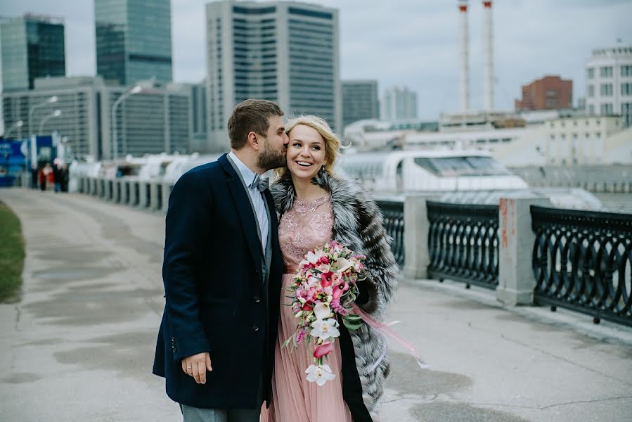 Fotógrafo de bodas Aleksandr Rodin (aleksandrrodin). Foto del 5 de mayo 2017