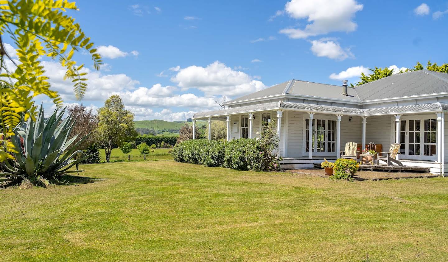 House with garden Martinborough