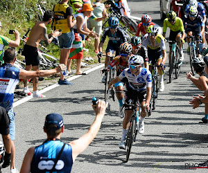 🎥 📷 Niet zoals bij Jumbo-Visma: de instructies van Remco Evenepoel zijn helemaal klaar en helder