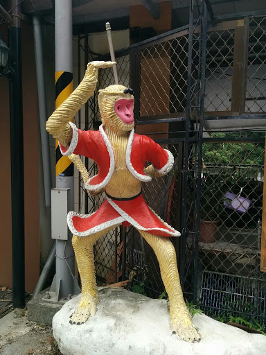 Monkey King Statue