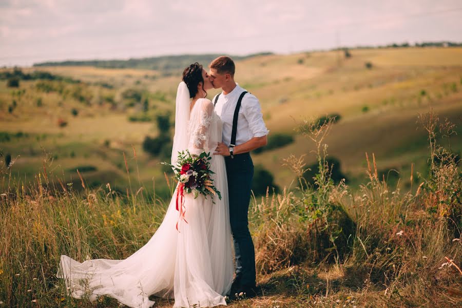 Fotógrafo de bodas Anastasiya Ponomarenko (staseyrozen). Foto del 24 de agosto 2020