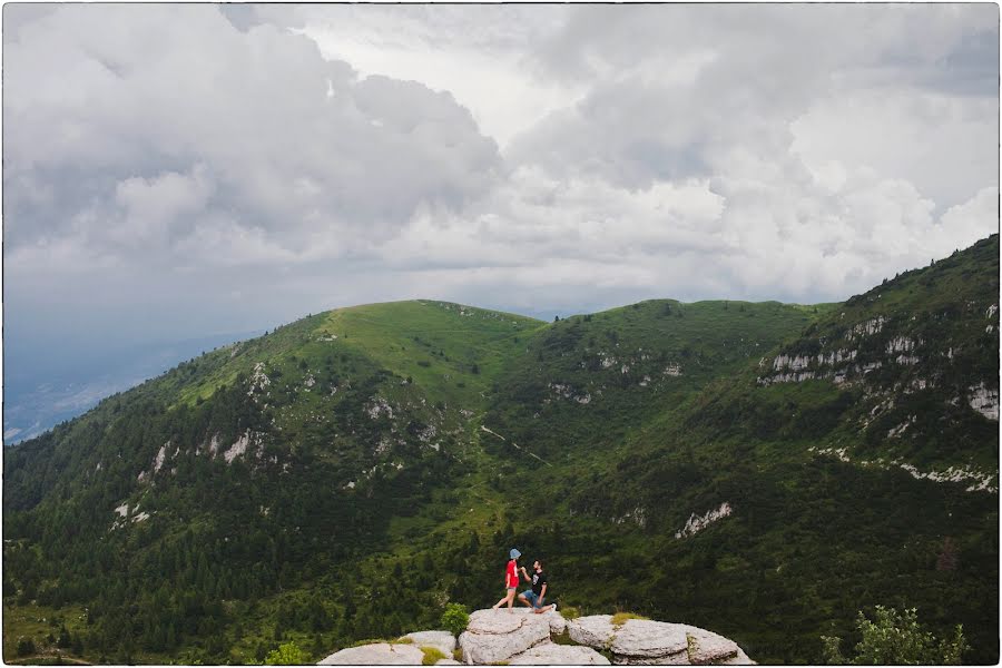 Fotógrafo de casamento Aleksey Kruchinkin (ariy). Foto de 31 de agosto 2016