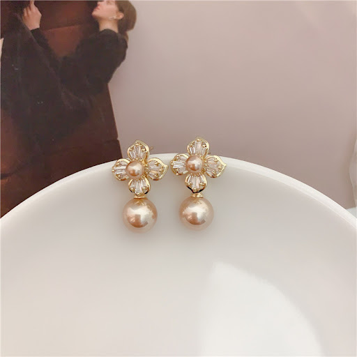 Title 1, Personalized Zircon Flower Pearl Earrings — Uni...