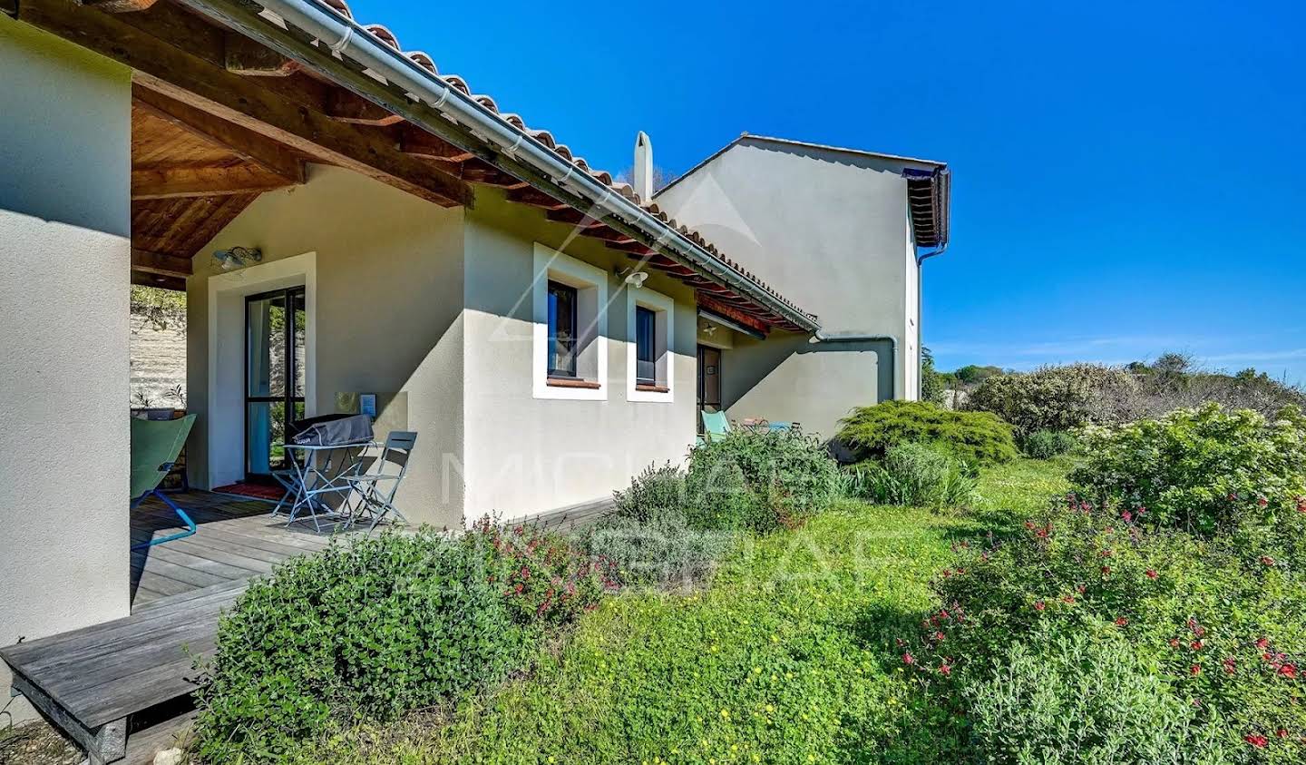 Villa avec piscine et jardin Uzès