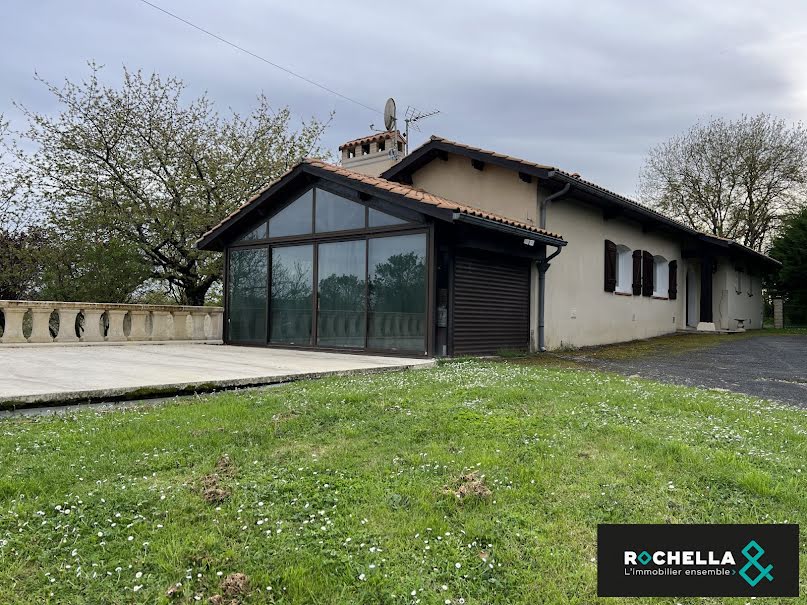 Vente maison 5 pièces 123 m² à Marcillac-Lanville (16140), 222 600 €