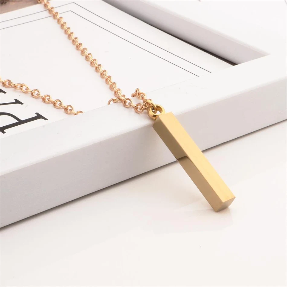 Heren roestvrijstalen kolom hanger ketting. Stijlvolle en duurzame herenketting voor dagelijks gebruik. Perfect als cadeau voor hem.