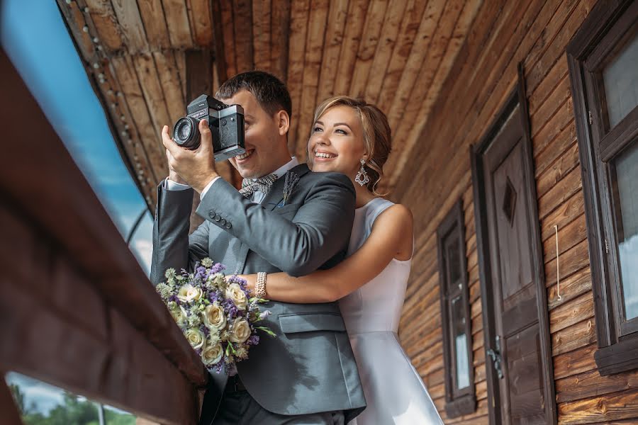 Fotógrafo de casamento Dmitriy Yurin (dmitriyyurin). Foto de 15 de março 2016