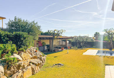 Villa with pool and terrace 4