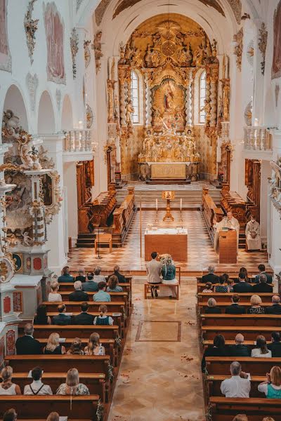 Fotografo di matrimoni Tim Kurzweg (lovestoriesbytim). Foto del 3 maggio 2022