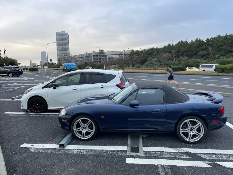 ロードスターのロードスター ・ロードスターNB・ツーリング・ノートニスモ・早朝ドライブに関するカスタム事例の投稿画像1枚目