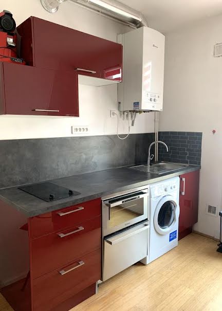 Location  appartement 2 pièces 28 m² à Saint-Denis (93200), 750 €