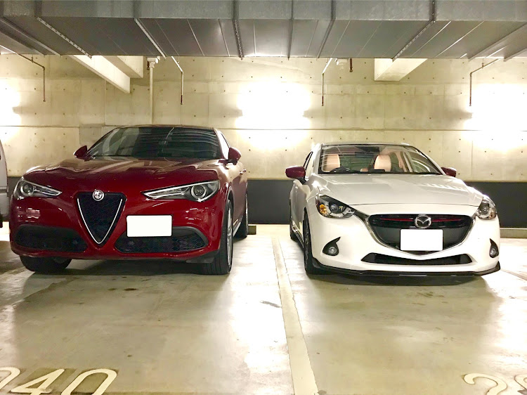 デミオのアルファロメオ ステルヴィオ・アルファロメオ・ステルヴィオ・イタリア車大好き・いつか乗りたいに関するカスタム事例の投稿画像1枚目