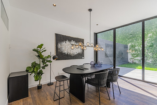 Appartement avec terrasse et piscine 3