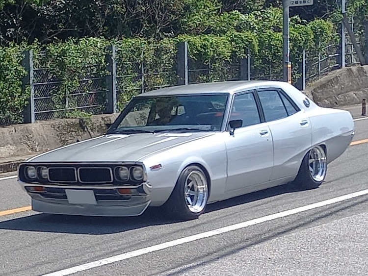 スカイラインのしおかぜ公園・早起き旧車會・スカイラインジャパン・横浪スカイライン・高知に関するカスタム事例の投稿画像10枚目