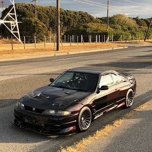 スカイライン GT-R R33