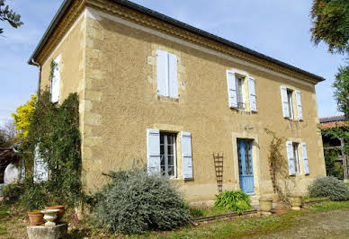 Maison avec piscine et terrasse 5