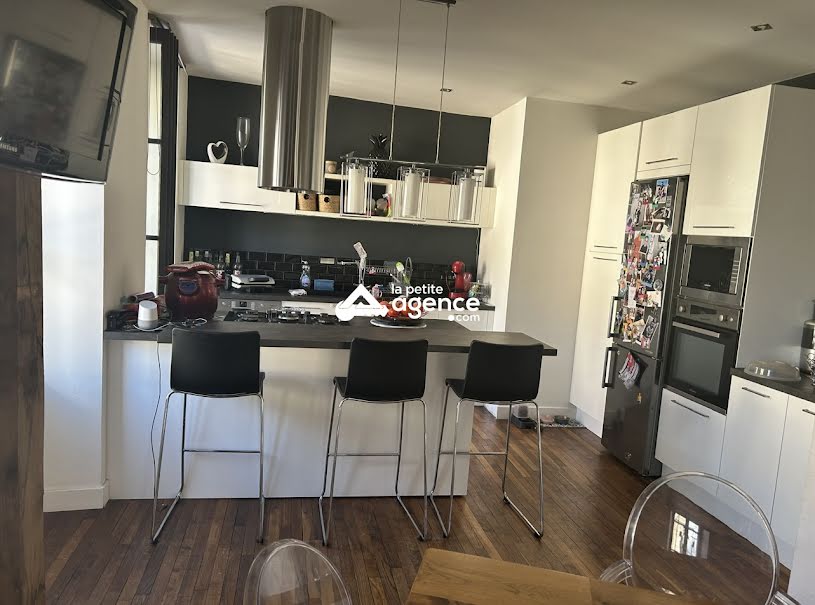 Vente maison 7 pièces 230 m² à Ahun (23150), 159 900 €