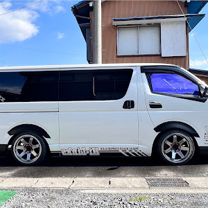 ハイエースバン
