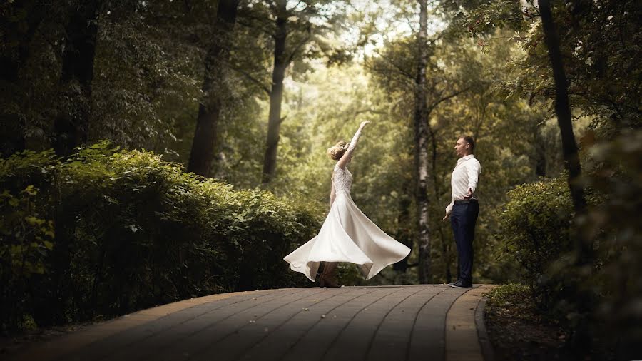 Wedding photographer Aleksandr Batusov (batusphoto). Photo of 27 August 2020