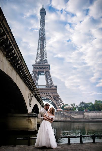 Fotografo di matrimoni Sławomir Janicki (slawomirjanick). Foto del 8 novembre 2023