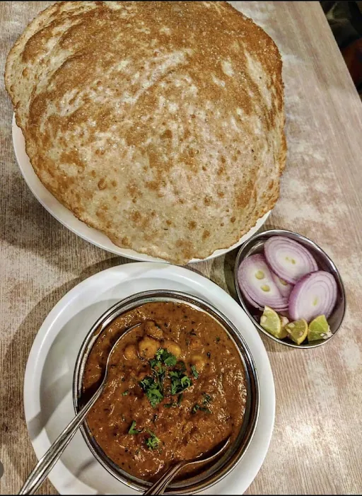 Chole Bhature [2 Bhature]