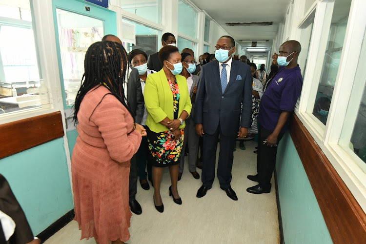 Health CS Susan Nahkumicha with Health officials at Pumwani Hospital on November 17.