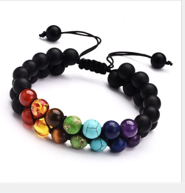 Bracelet de yoga homme en pierre volcanique noire et colorée. Style européen et américain. Énergie et bien-être pour une vie équilibrée.
