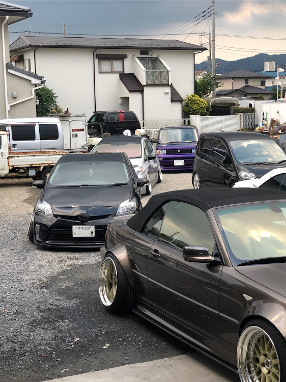 プリウスのstance・DIY・オフ会・秋の気配に関するカスタム事例の投稿画像2枚目