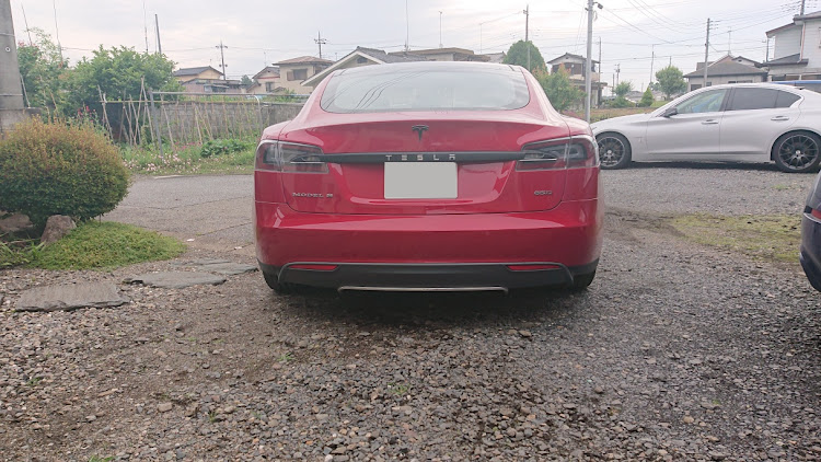 モデルSのモデルS・EV・ラッピング施工に関するカスタム事例の投稿画像3枚目