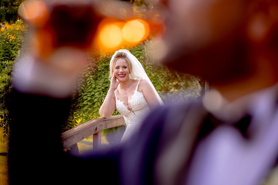 Fotografo di matrimoni Costin Tertess (costintertess). Foto del 23 agosto 2022