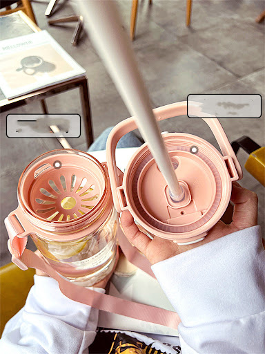 Title 6, Cute Large Capacity Plastic Water Cup With Stra...