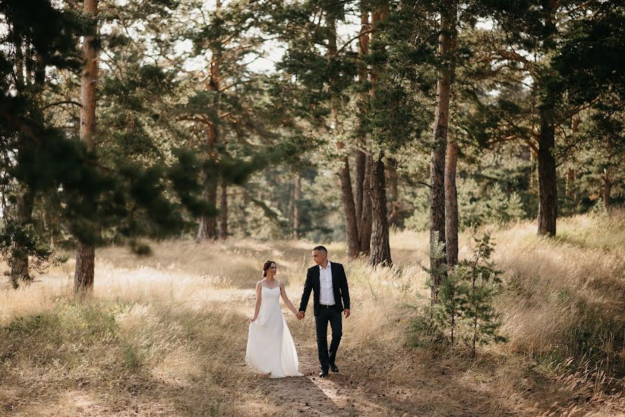 Fotografo di matrimoni Vladislav Disney (photokzn). Foto del 15 novembre 2021