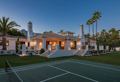 Villa avec piscine en bord de mer 3