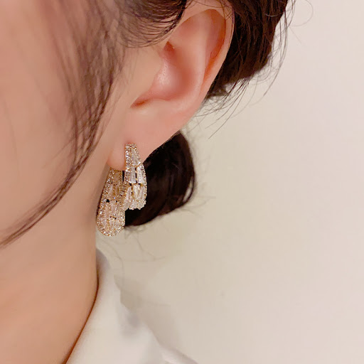 Title 10, Korean Style Refined Grace Fashion Zircon Earri...
